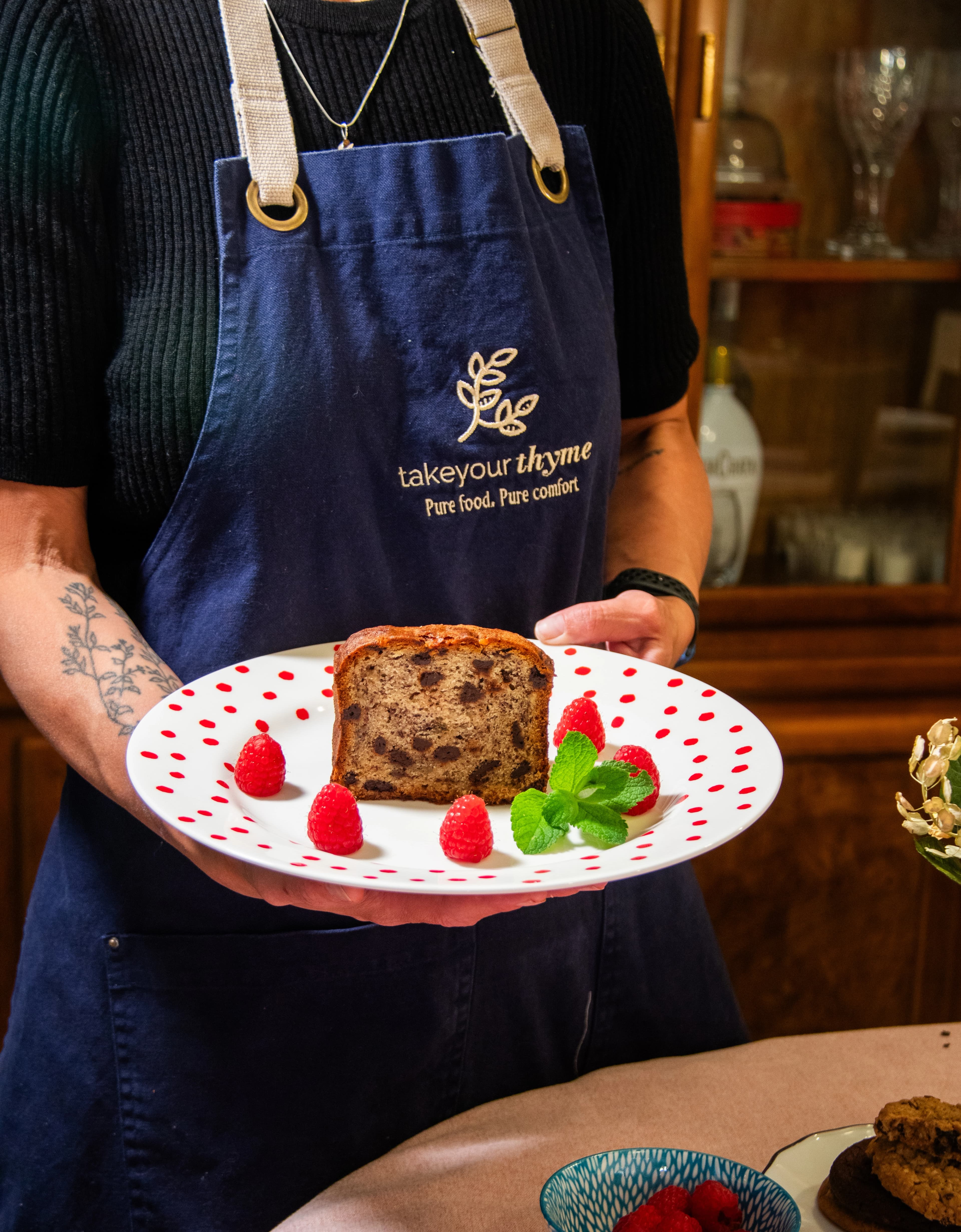 Imagem de um prato de torta de laranja